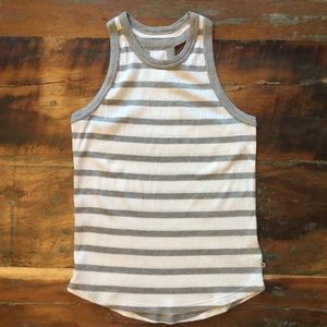 Mountain Hardwear Women's Lookout Premium Tank